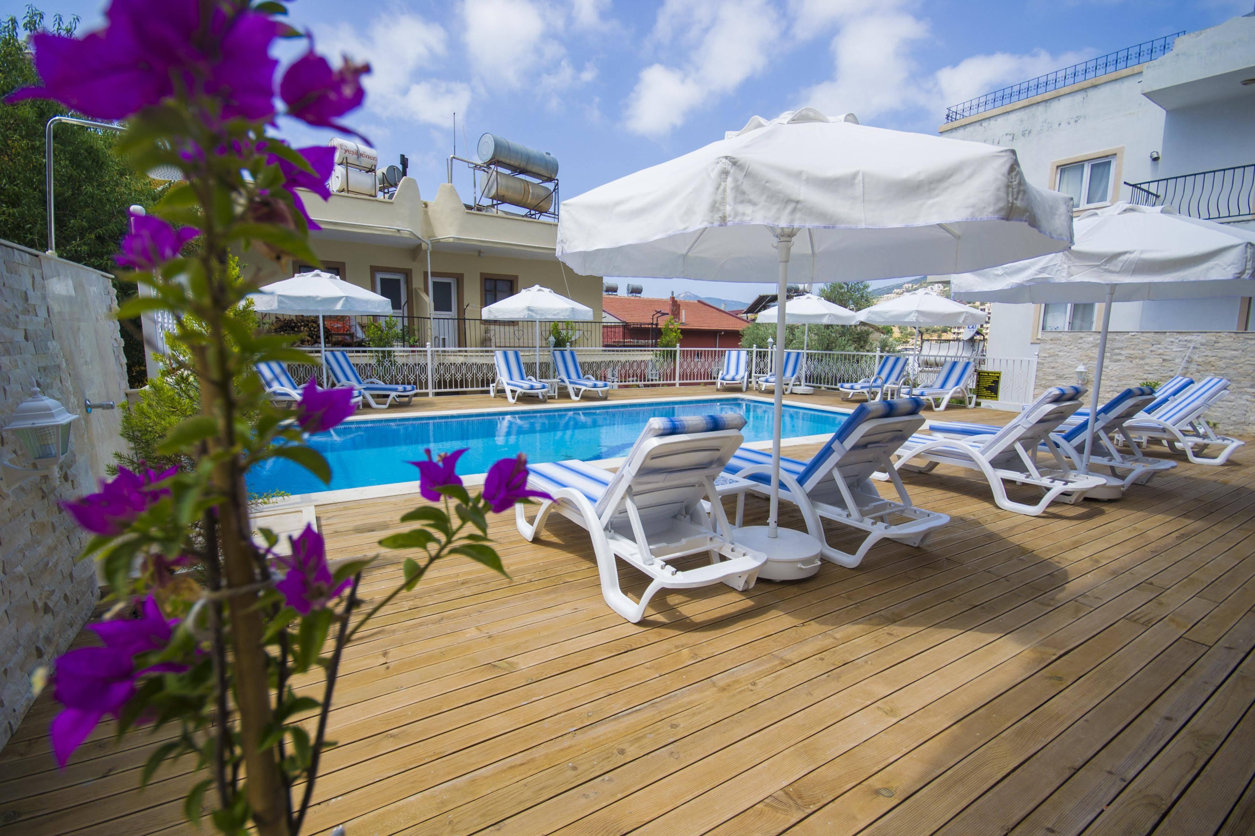 Kelebek Studio Apartments Калкан Екстериор снимка