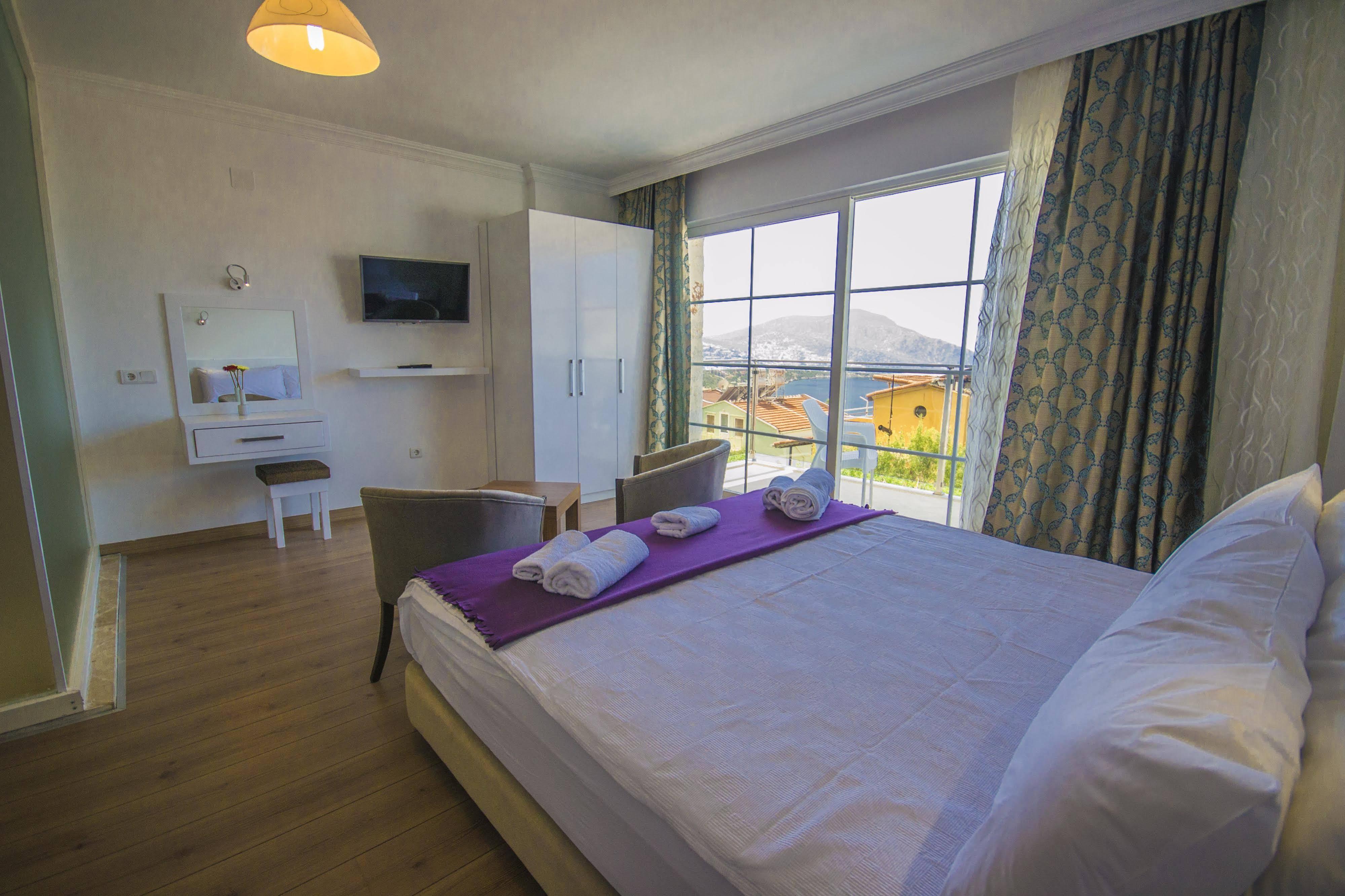 Kelebek Studio Apartments Калкан Екстериор снимка