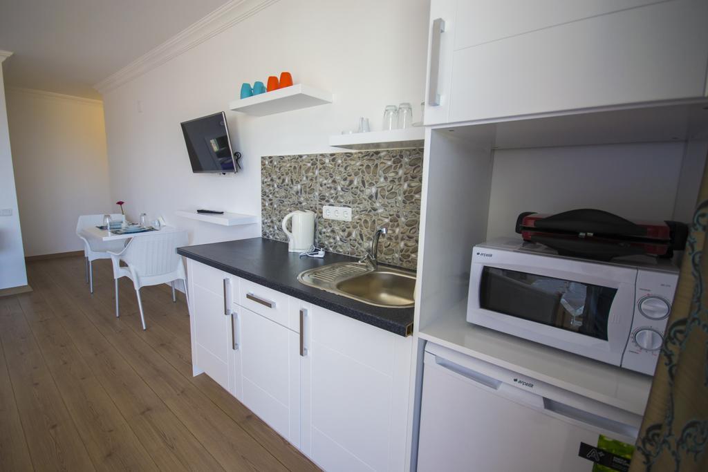 Kelebek Studio Apartments Калкан Екстериор снимка