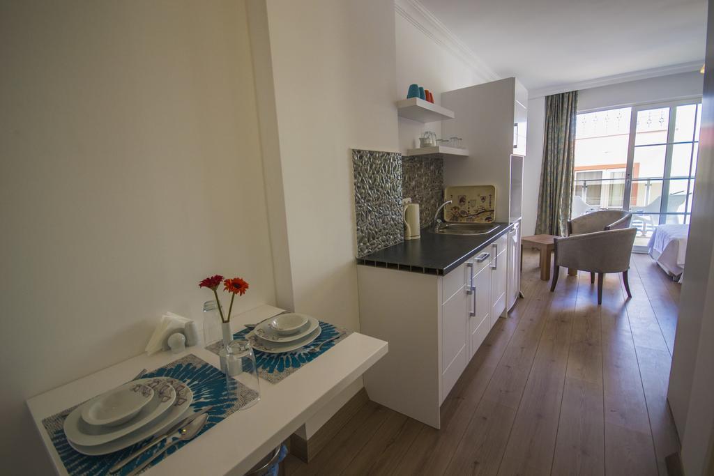 Kelebek Studio Apartments Калкан Екстериор снимка